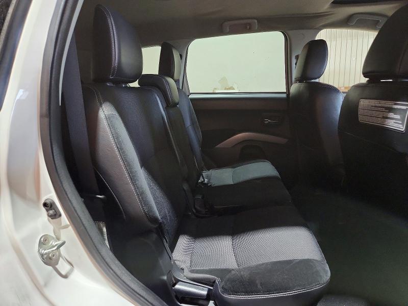 Photo 11 from auction – 2012 MITSUBISHI OUTLANDER with VIN JA4JT3AW3CU002963