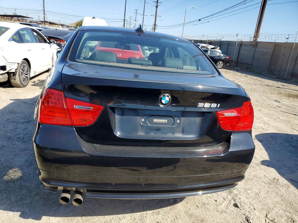 صورة رقم 6 من المزاد - 2010 BMW 328 مع VIN WBAPH5C54AA440288