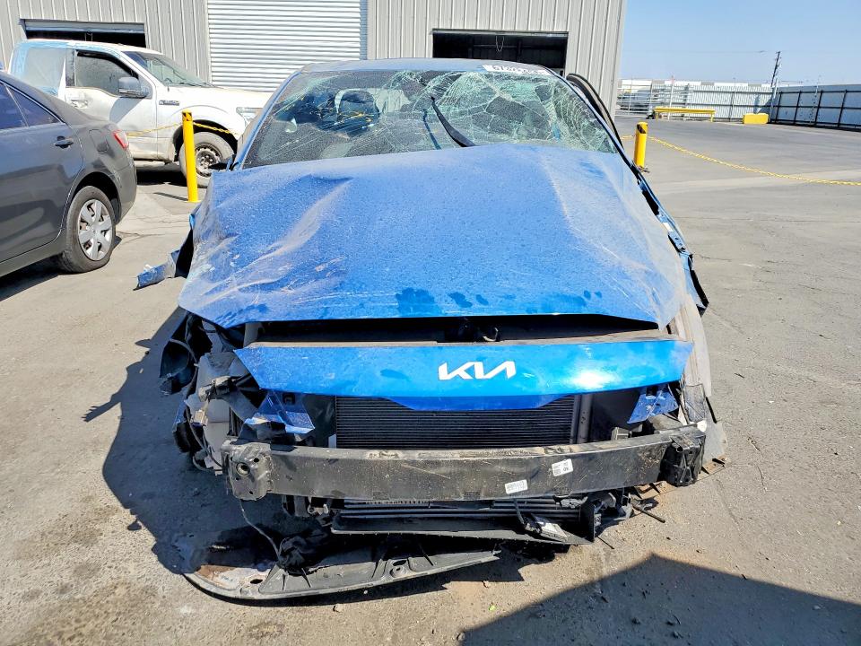 Снимка 5 от търг – 2023 KIA FORTE с VIN 3KPF44AC5PE594617