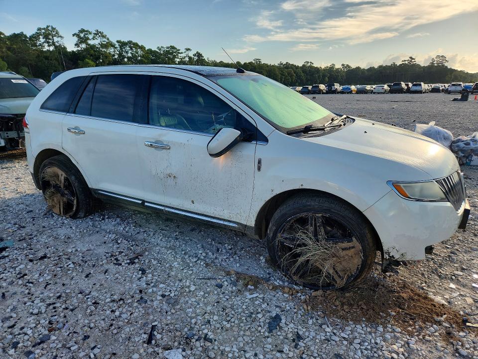 Photo 4 from auction – 2013 LINCOLN MKX with VIN 2LMDJ6JK6DBL38671