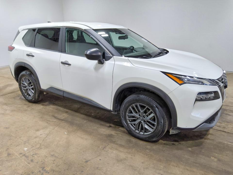 Photo 4 from auction – 2023 NISSAN ROGUE with VIN 5N1BT3AA2PC868899