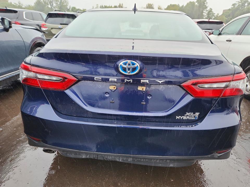 Photo 6 from auction – 2021 TOYOTA CAMRY with VIN 4T1F31AK4MU546446