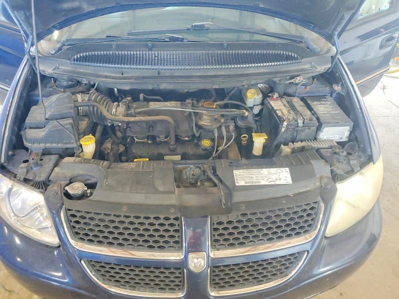 Photo 12 from auction – 2002 DODGE GRAND CARAVAN with VIN 2B8GP54L52R672488