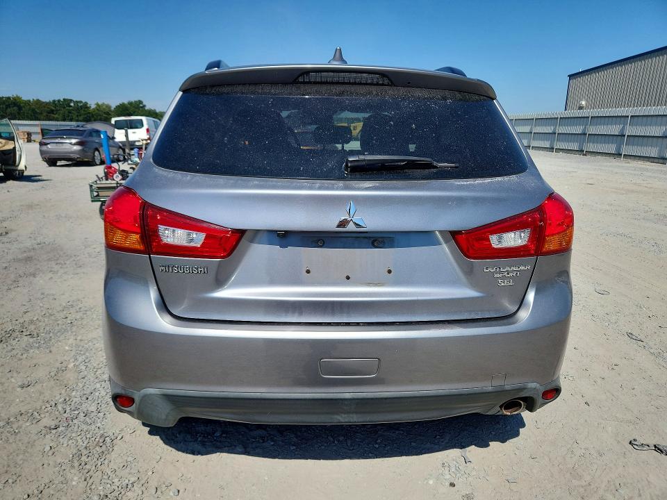 Снимка 6 от търг – 2017 MITSUBISHI OUTLANDER SPORT с VIN JA4AP4AW6HZ055421