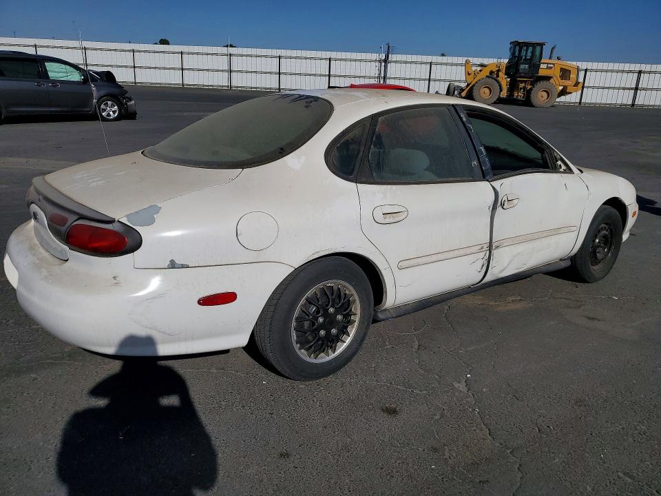 Photo 3 from auction – 1999 FORD TAURUS with VIN 1FAFP52U3XG253744