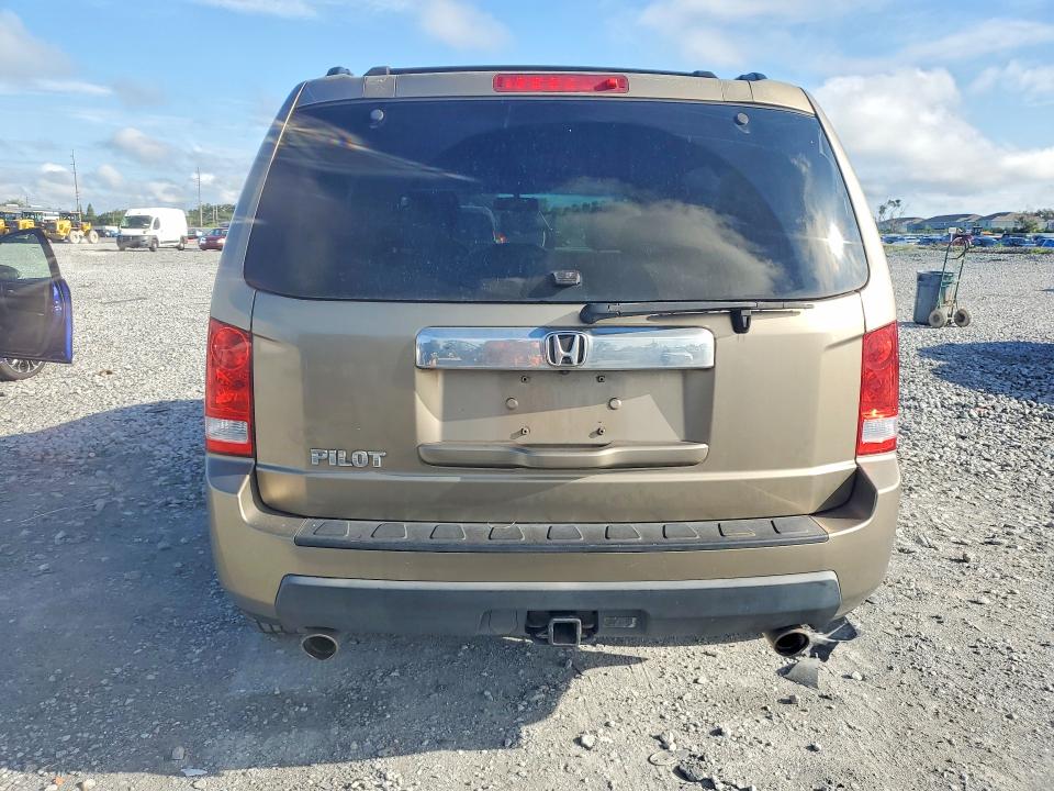 Photo 6 from auction – 2011 HONDA PILOT with VIN 5FNYF3H7XBB023553