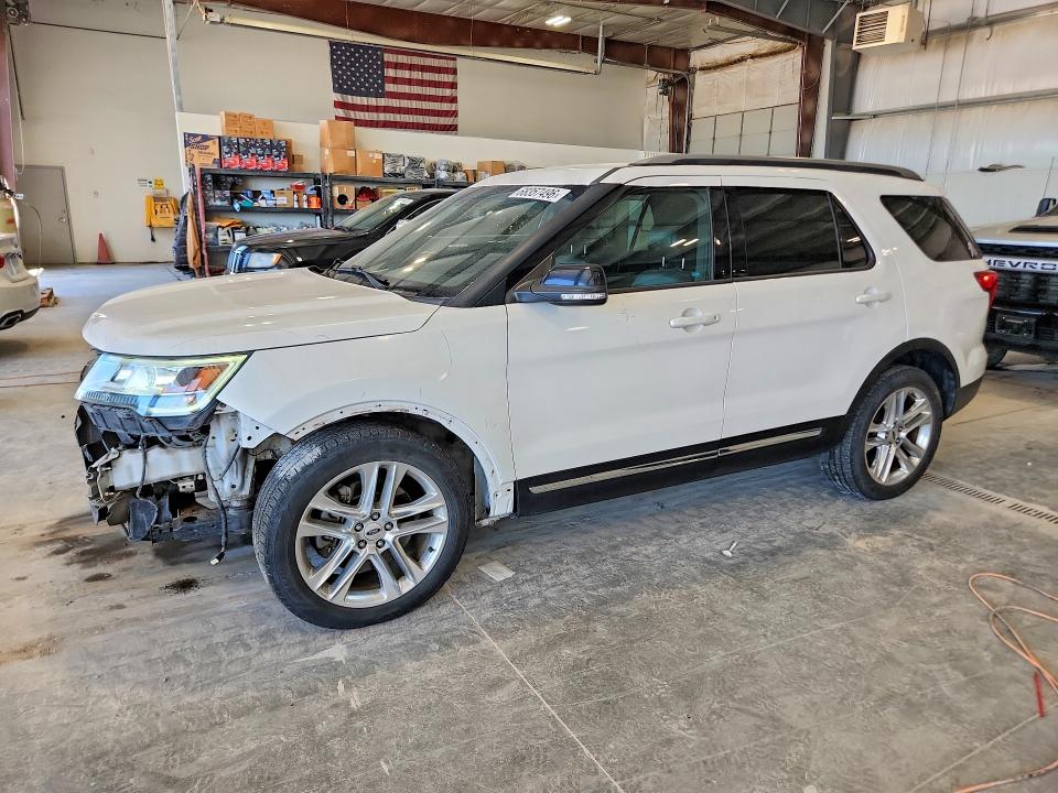 FORD EXPLORER 2017 с VIN 1FM5K7D82HGB90424 - Снимка от търг