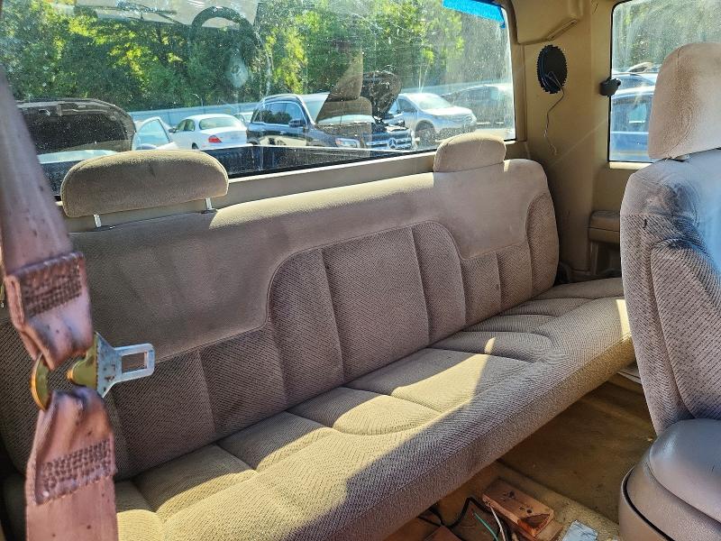 Photo 10 from auction – 1998 CHEVROLET GMT-400 with VIN 2GCEC19R9W1174389
