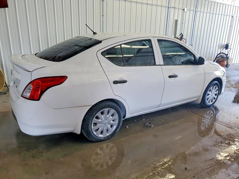 Photo 3 from auction – 2018 NISSAN VERSA with VIN 3N1CN7AP8JL833362