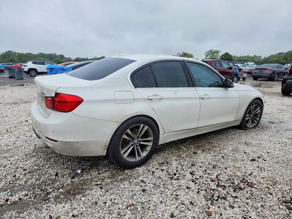 Zdjęcie 3 z aukcji – 2015 BMW 328 z VIN WBA3B5G58FNS12840