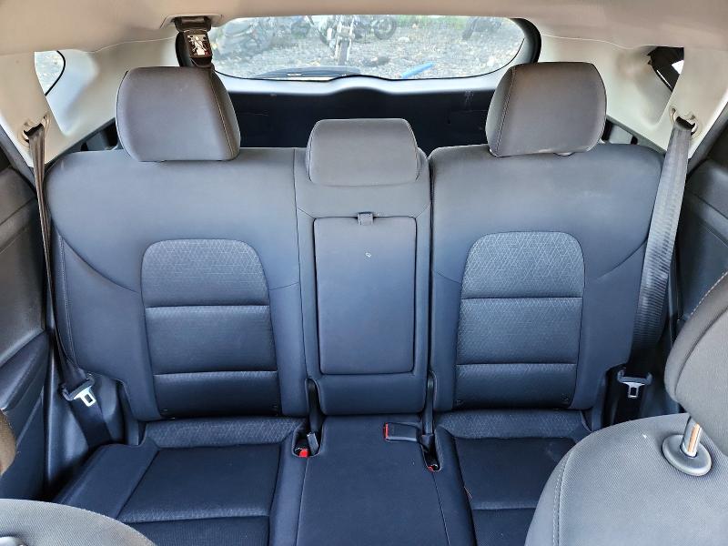 Снимка 10 от търг – 2016 HYUNDAI TUCSON с VIN KM8J3CA4XGU212336