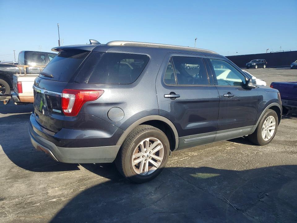 صورة رقم 3 من المزاد - 2017 FORD EXPLORER مع VIN 1FM5K7DH0HGE39027