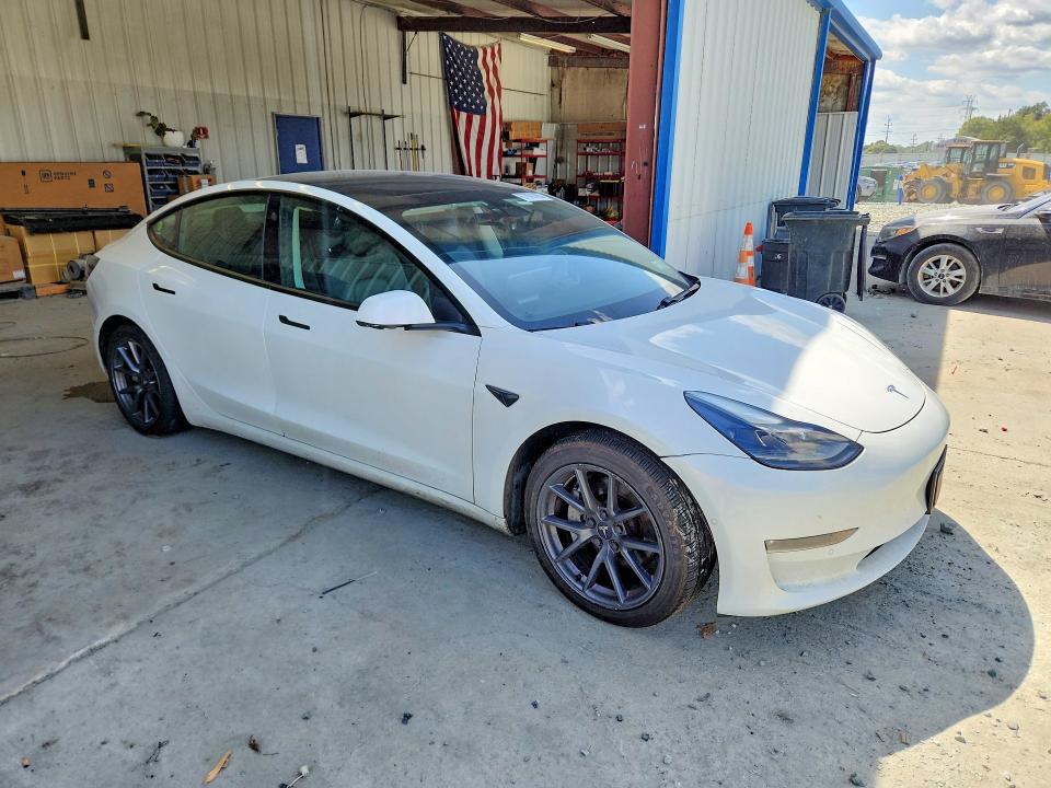 Foto 4 de la subasta – 2021 TESLA MODEL 3 con VIN 5YJ3E1EB0MF923651