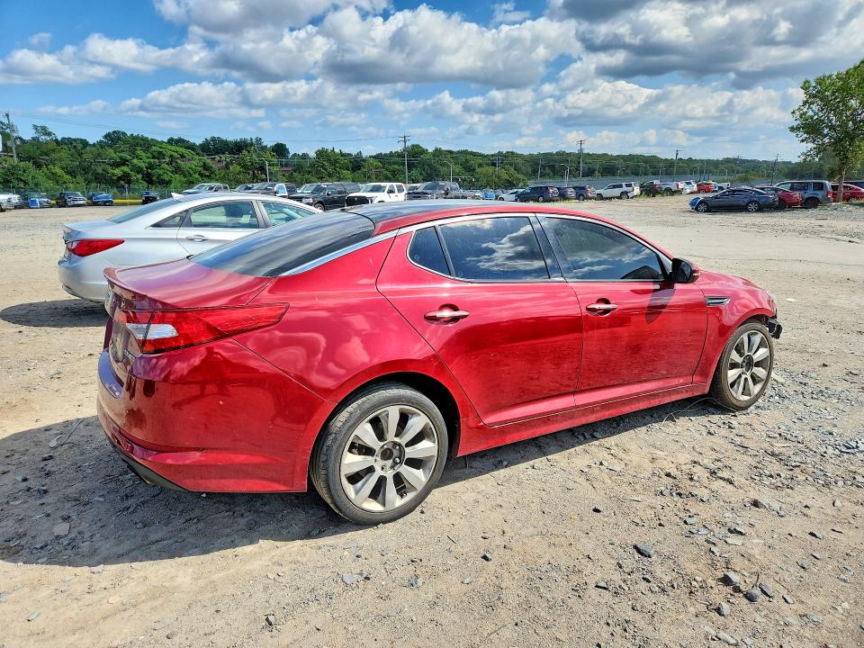 Photo 3 from auction – 2012 KIA OPTIMA with VIN 5XXGR4A66CG088537