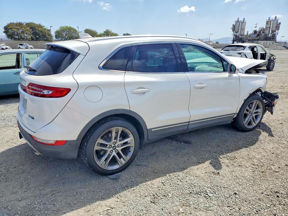 Photo 3 from auction – 2015 LINCOLN MKC with VIN 5LMTJ2AH8FUJ09181