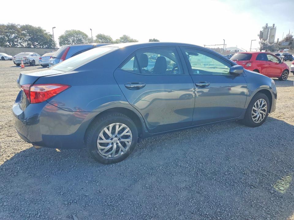 Photo 3 from auction – 2017 TOYOTA COROLLA with VIN 2T1BURHE7HC903507