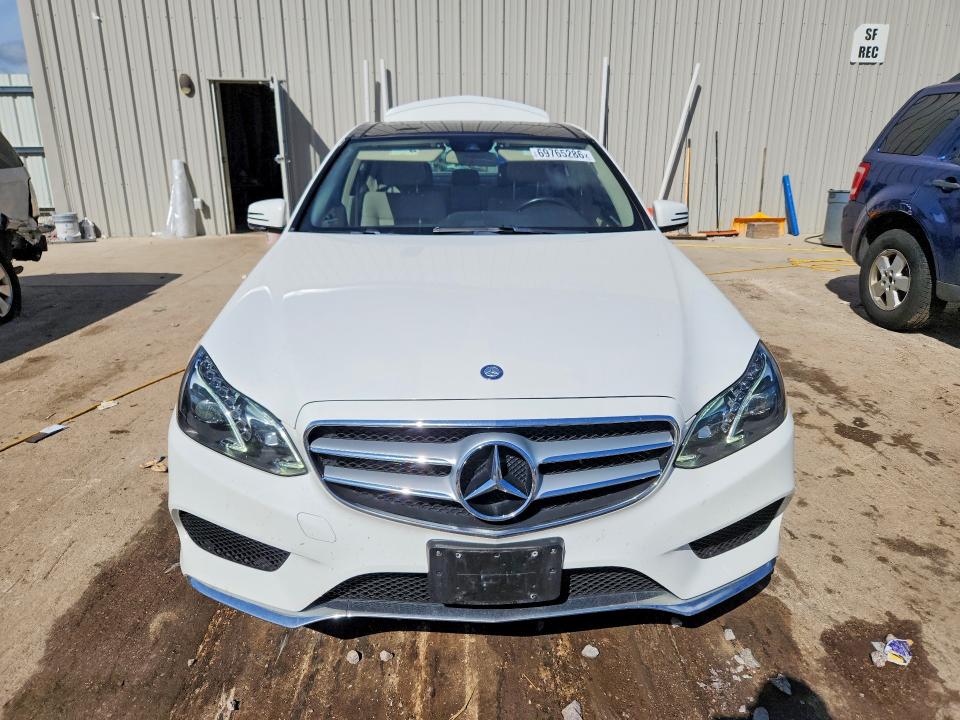 Photo 5 from auction – 2016 MERCEDES-BENZ E with VIN WDDHF9HB0GB175932