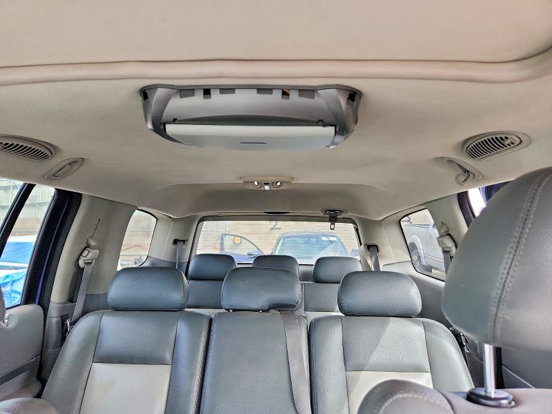 Photo 10 from auction – 2007 CHRYSLER ASPEN with VIN 1A8HW58247F526118