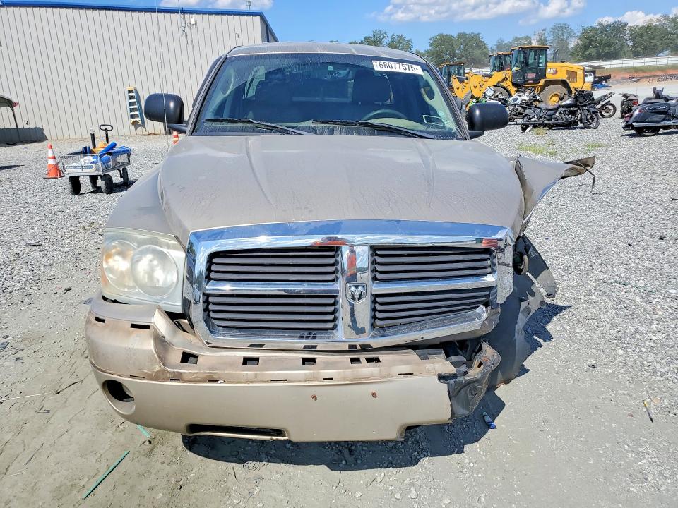 Photo 5 from auction – 2005 DODGE DAKOTA with VIN 1D7HW52K75S204566