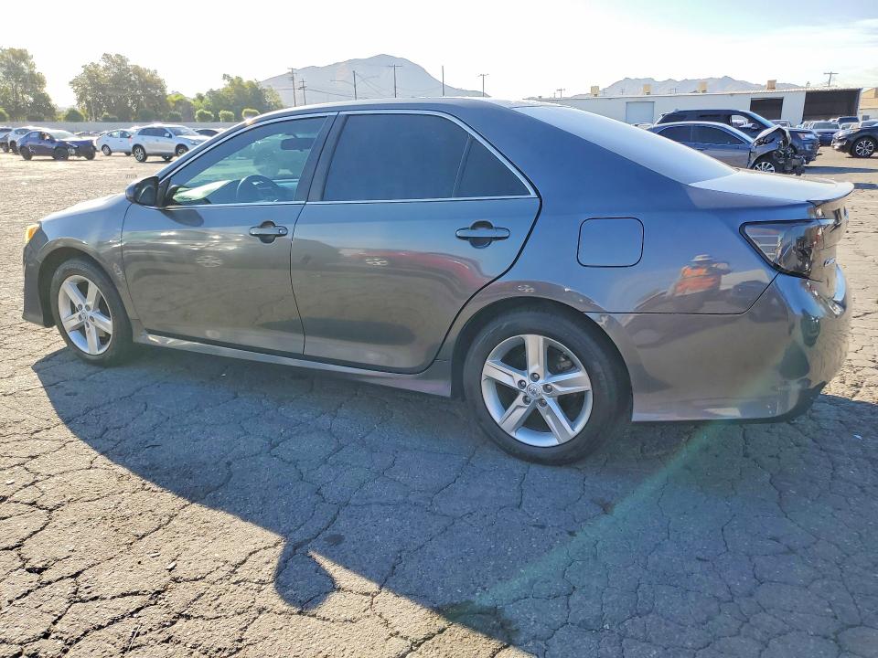 Photo 2 from auction – 2014 TOYOTA CAMRY with VIN 4T1BF1FK1EU353929