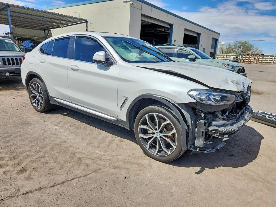 Снимка 4 от търг – 2025 BMW X4 с VIN 5UX33DT0XS9Z64786