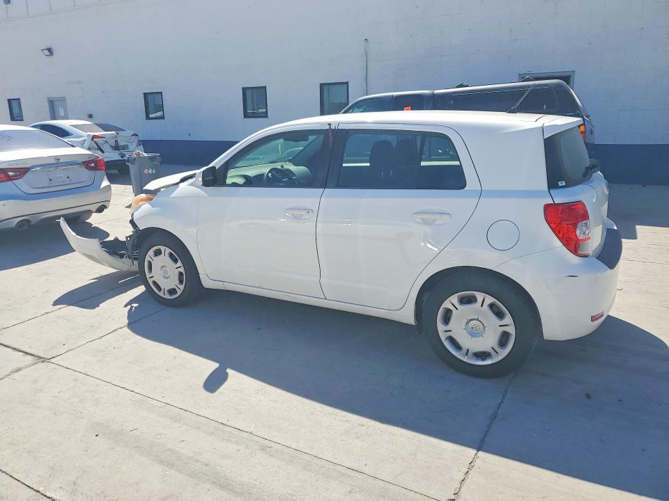 Photo 2 from auction – 2010 SCION XD with VIN JTKKU4B47A1000487