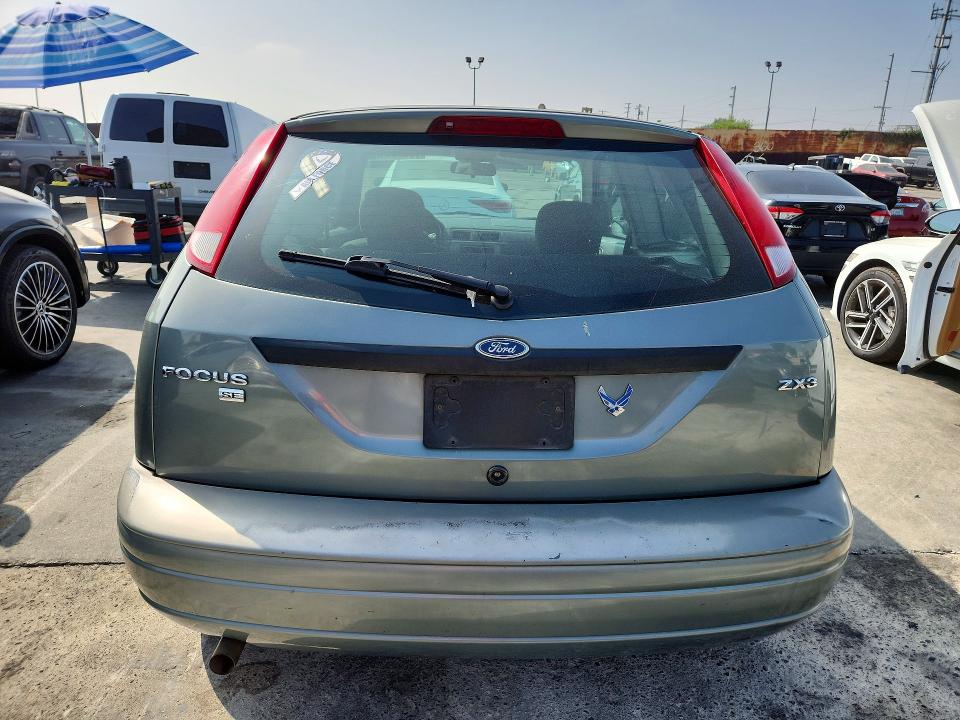 Снимка 6 от търг – 2005 FORD FOCUS с VIN 3FAFP31N65R116723