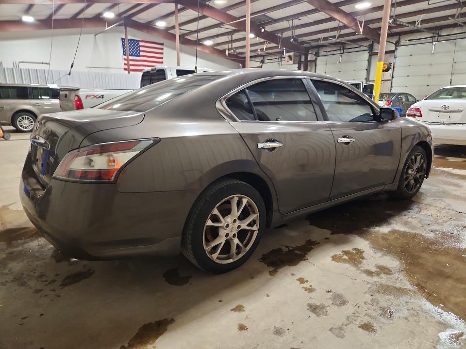 Photo 3 from auction – 2012 NISSAN MAXIMA with VIN 1N4AA5APXCC827412