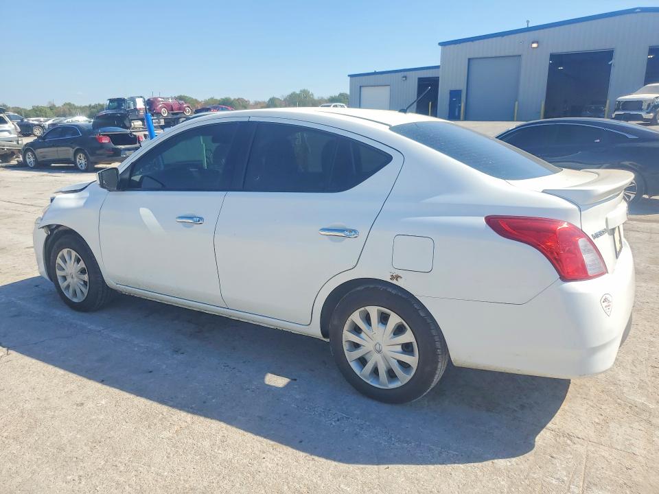 Снимка 2 от търг – 2017 NISSAN VERSA с VIN 3N1CN7AP2HK455832