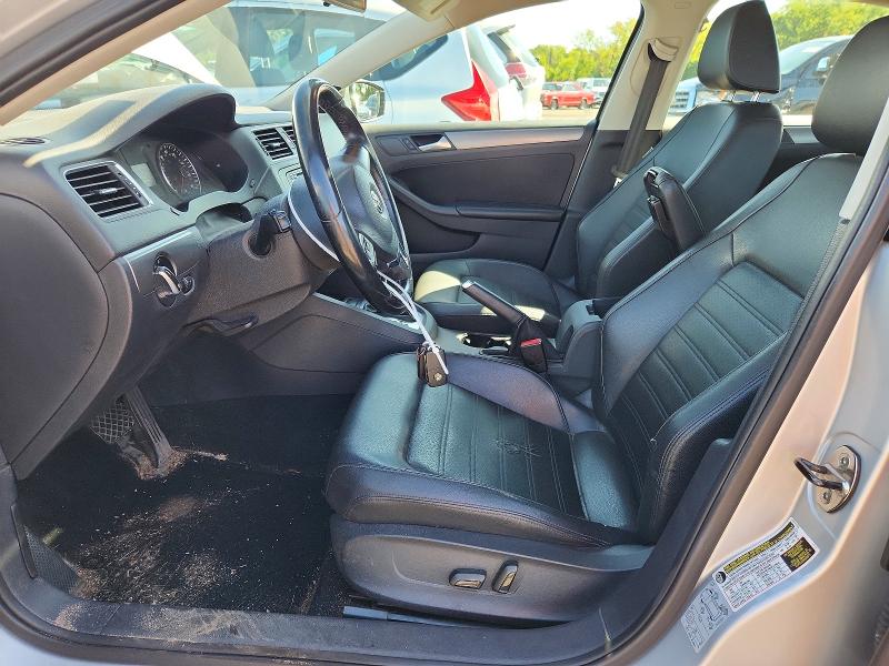 Photo 7 from auction – 2014 VOLKSWAGEN JETTA with VIN 3VWL17AJ5EM441554