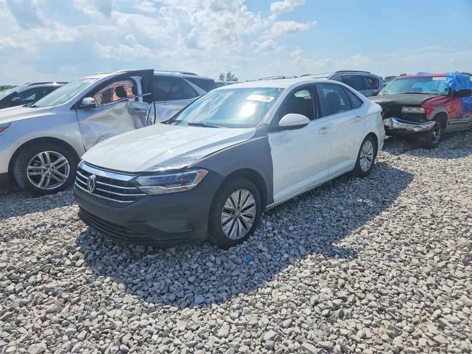 VOLKSWAGEN JETTA 2019 with VIN 3VWC57BU2KM153371 - Photo from auction