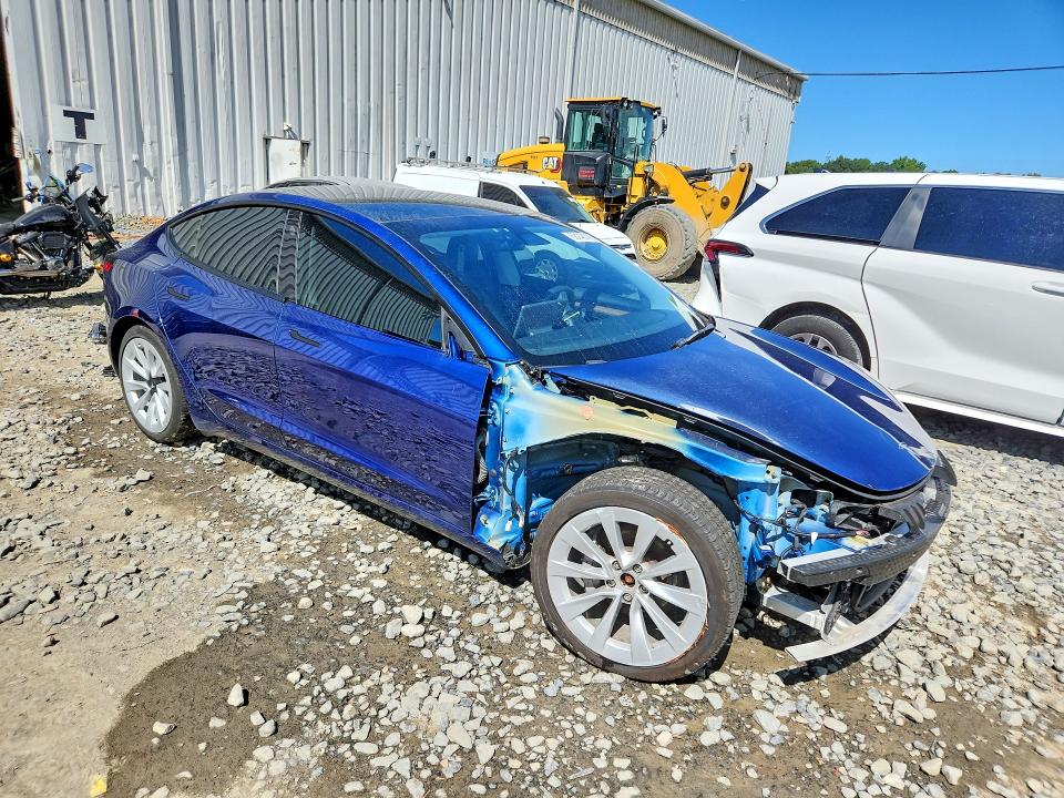 Foto 4 de la subasta – 2022 TESLA MODEL 3 con VIN 5YJ3E1EB9NF126364