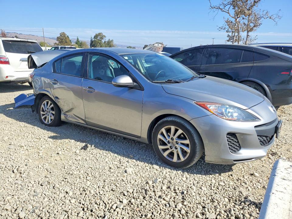 Снимка 4 от търг – 2012 MAZDA 3 с VIN JM1BL1W83C1654296