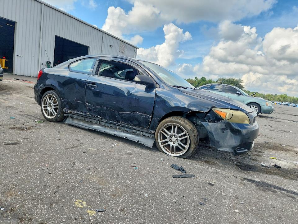 Foto 4 de la subasta – 2006 SCION TC con VIN JTKDE177X60122331