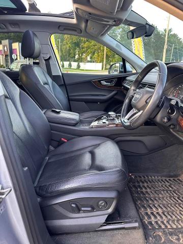 Photo 5 from auction – 2018 AUDI Q7 with VIN WA1LAAF73JD048990