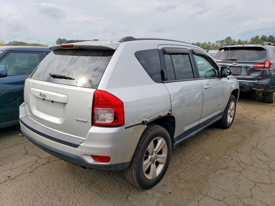 Photo 3 from auction – 2012 JEEP COMPASS with VIN 1C4NJDEB8CD621746