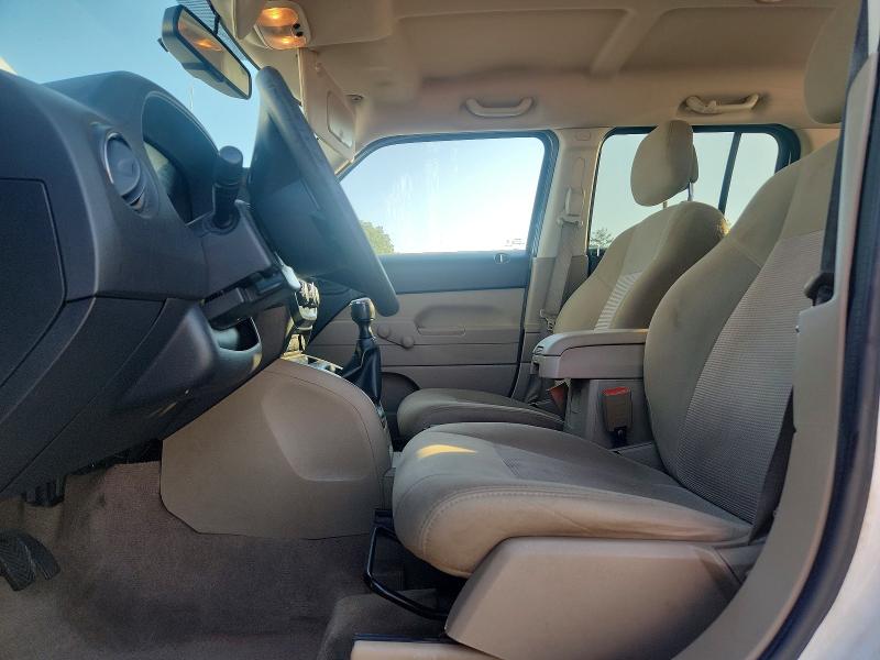 Photo 7 from auction – 2016 JEEP PATRIOT with VIN 1C4NJPBA1GD583926