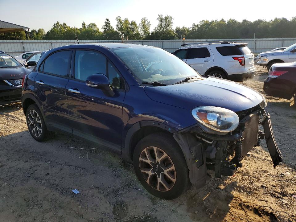 Снимка 4 от търг – 2017 FIAT 500X с VIN ZFBCFYCBXHP529310