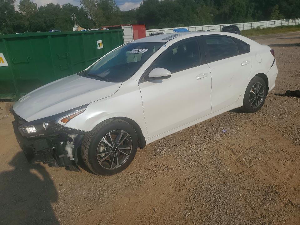 KIA FORTE 2023 with VIN 3KPF24AD7PE690604 - Photo from auction