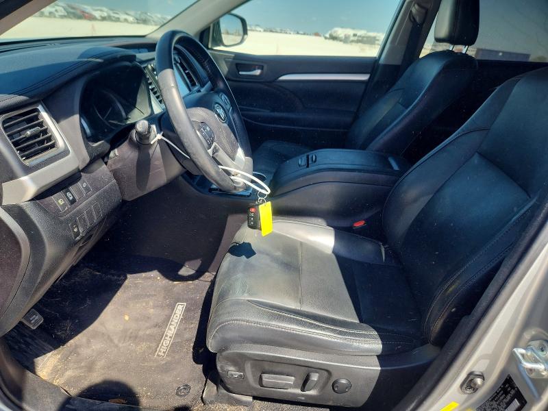 Photo 7 from auction – 2018 TOYOTA HIGHLANDER with VIN 5TDJZRFH2JS496591