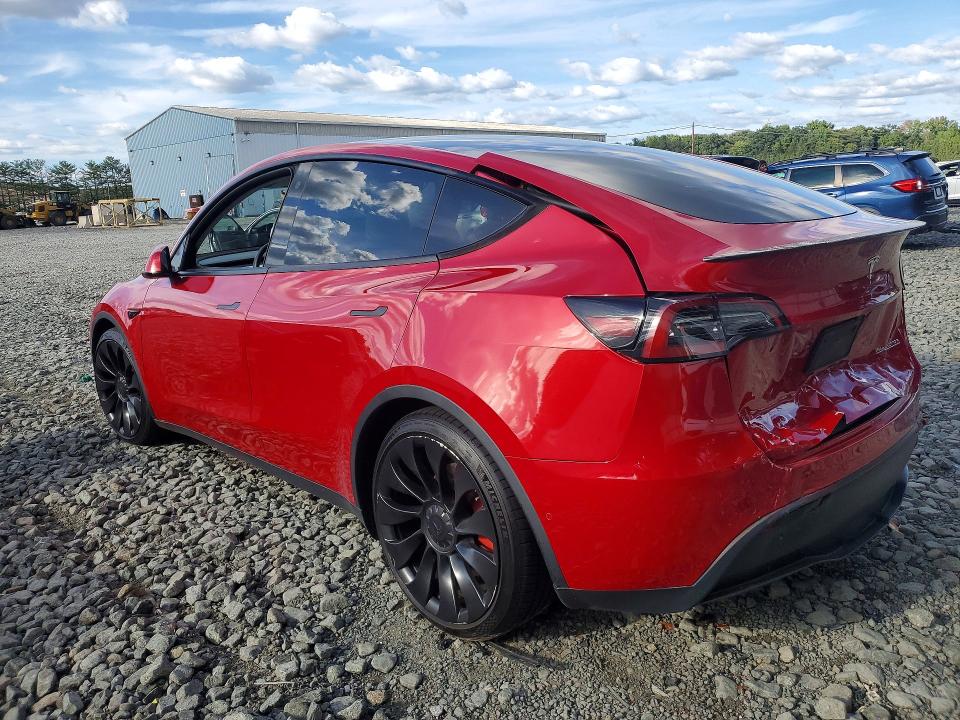 Снимка 2 от търг – 2022 TESLA MODEL Y с VIN 7SAYGDEF2NF564697