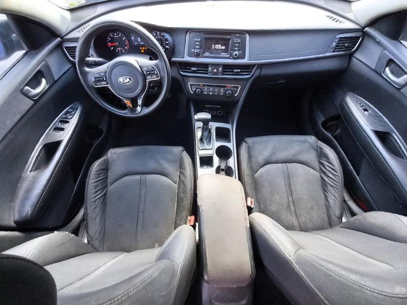 Photo 8 from auction – 2017 KIA OPTIMA with VIN 5XXGT4L35HG120292