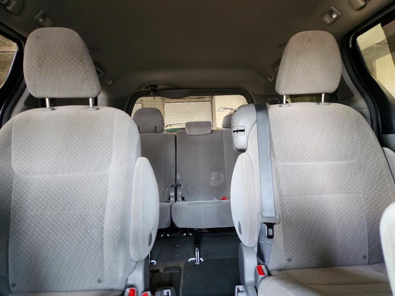 Photo 10 from auction – 2018 TOYOTA SIENNA with VIN 5TDKZ3DC7JS919576
