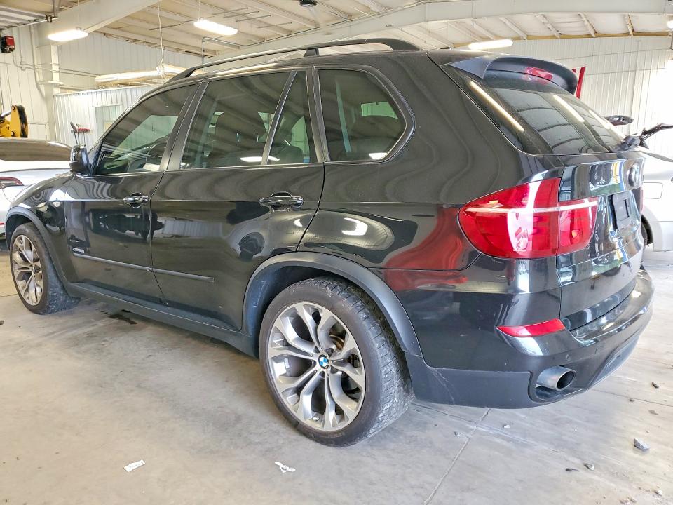 Photo 2 from auction – 2013 BMW X5 with VIN 5UXZV4C55D0G56273