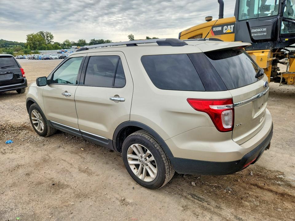 Photo 2 from auction – 2011 FORD EXPLORER with VIN 1FMHK8D83BGA39943