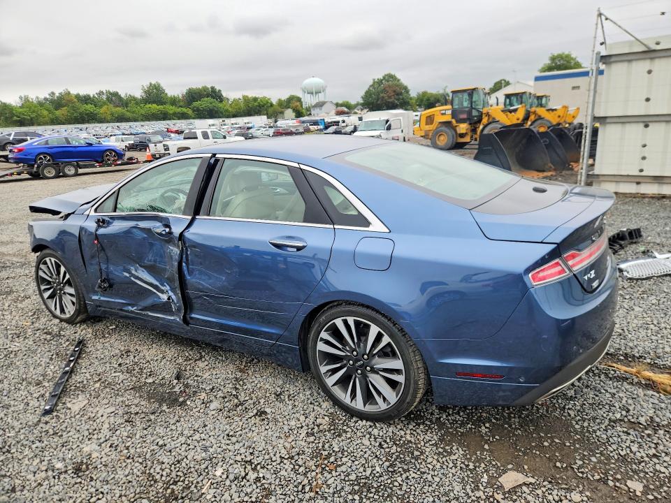 Photo 2 from auction – 2019 LINCOLN MKZ with VIN 3LN6L5F98KR623353