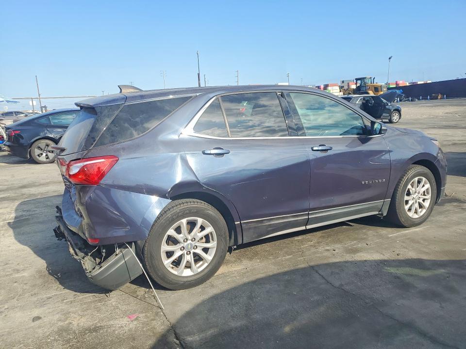 Снимка 3 от търг – 2018 CHEVROLET EQUINOX с VIN 3GNAXJEV9JS638212