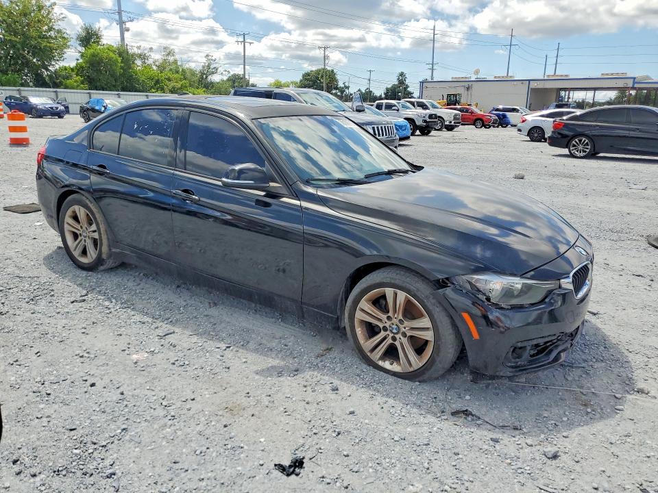Foto 4 de la subasta – 2016 BMW 328 con VIN WBA8E9C53GK646905