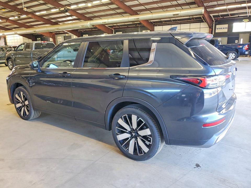 Photo 2 from auction – 2025 MITSUBISHI OUTLANDER with VIN JA4J4VA89SZ016958