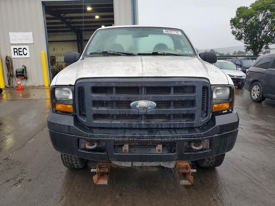 Photo 5 from auction – 2006 FORD F250 with VIN 1FTNF215X6ED26622